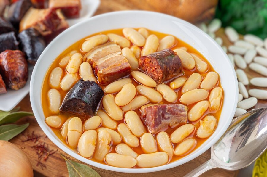 Fabada asturiana Plato de fabada asturiana